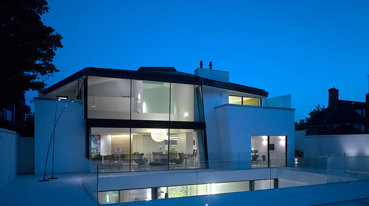 Contemporary new build use double height glass box