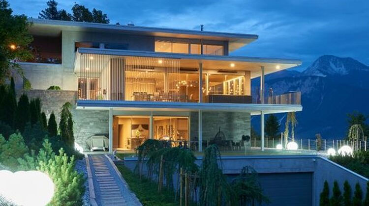 residential glass façade system used to create glass walls