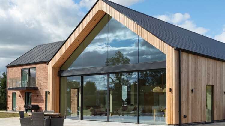 structural-glass-gable-leicester-waterlays-farm-1400x900