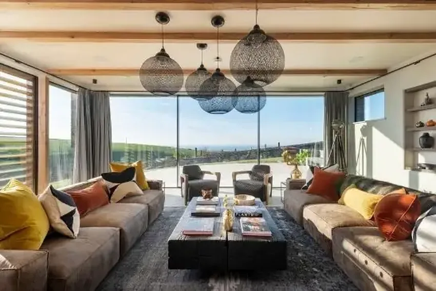 thermally broken slimmest sliding glass doors in the expensive Cornwall house