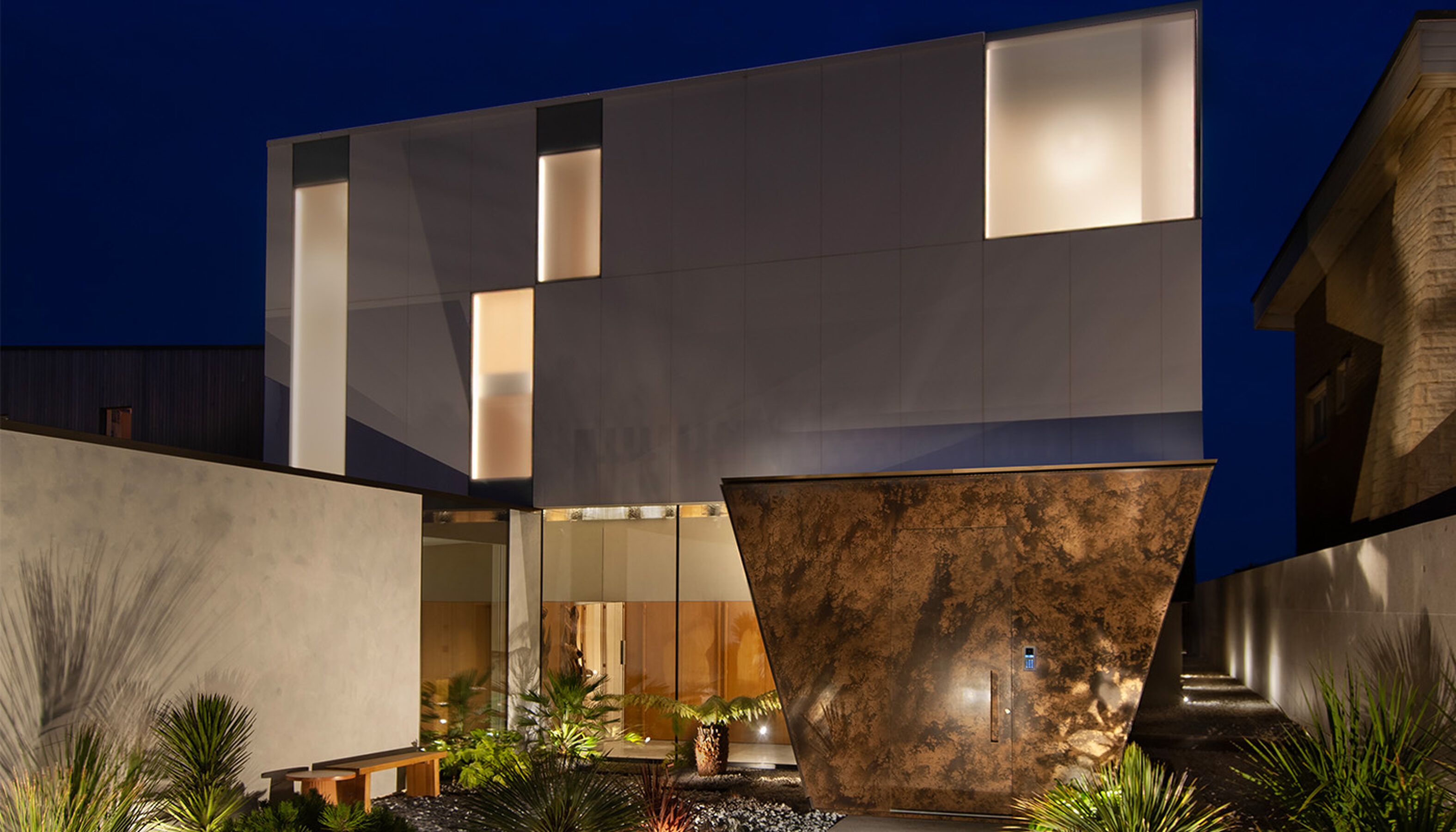 minimal windows - Beach house sliding doors - Shoreham Beach House