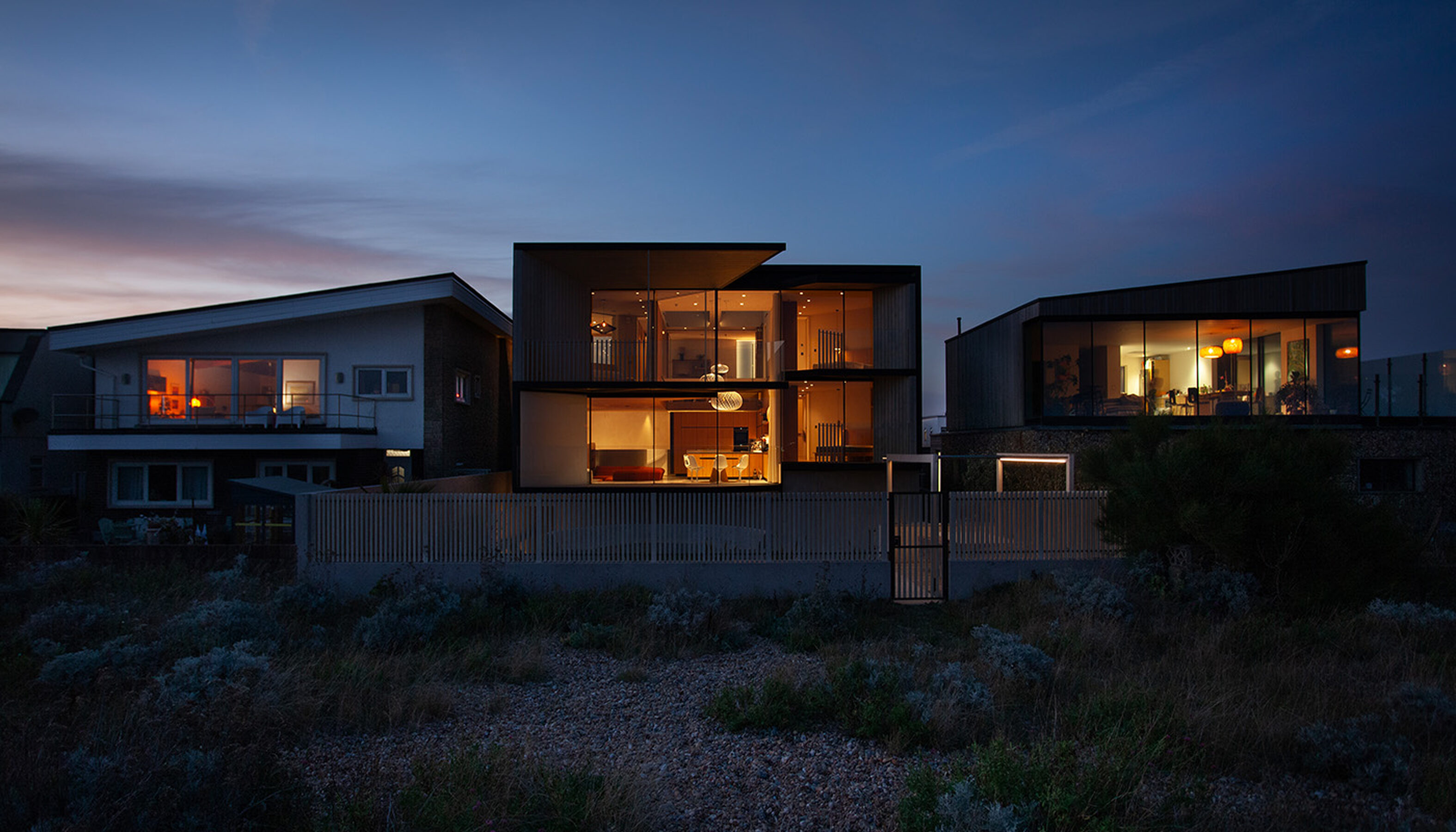 minimal windows - Beach house sliding doors - Shoreham Beach House