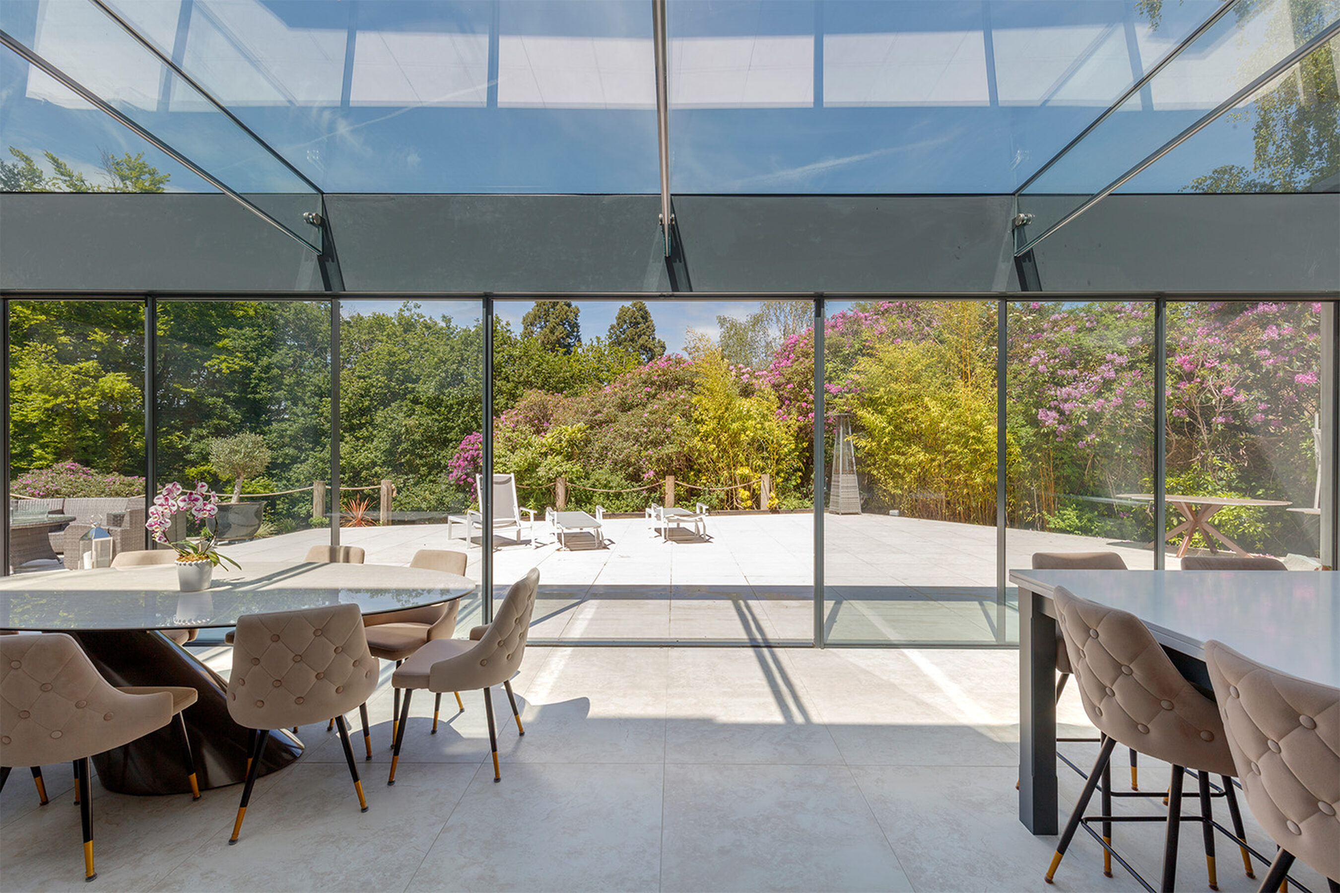 Slim sliding doors in Tunbridge Wells - Collingwood - minimal windows