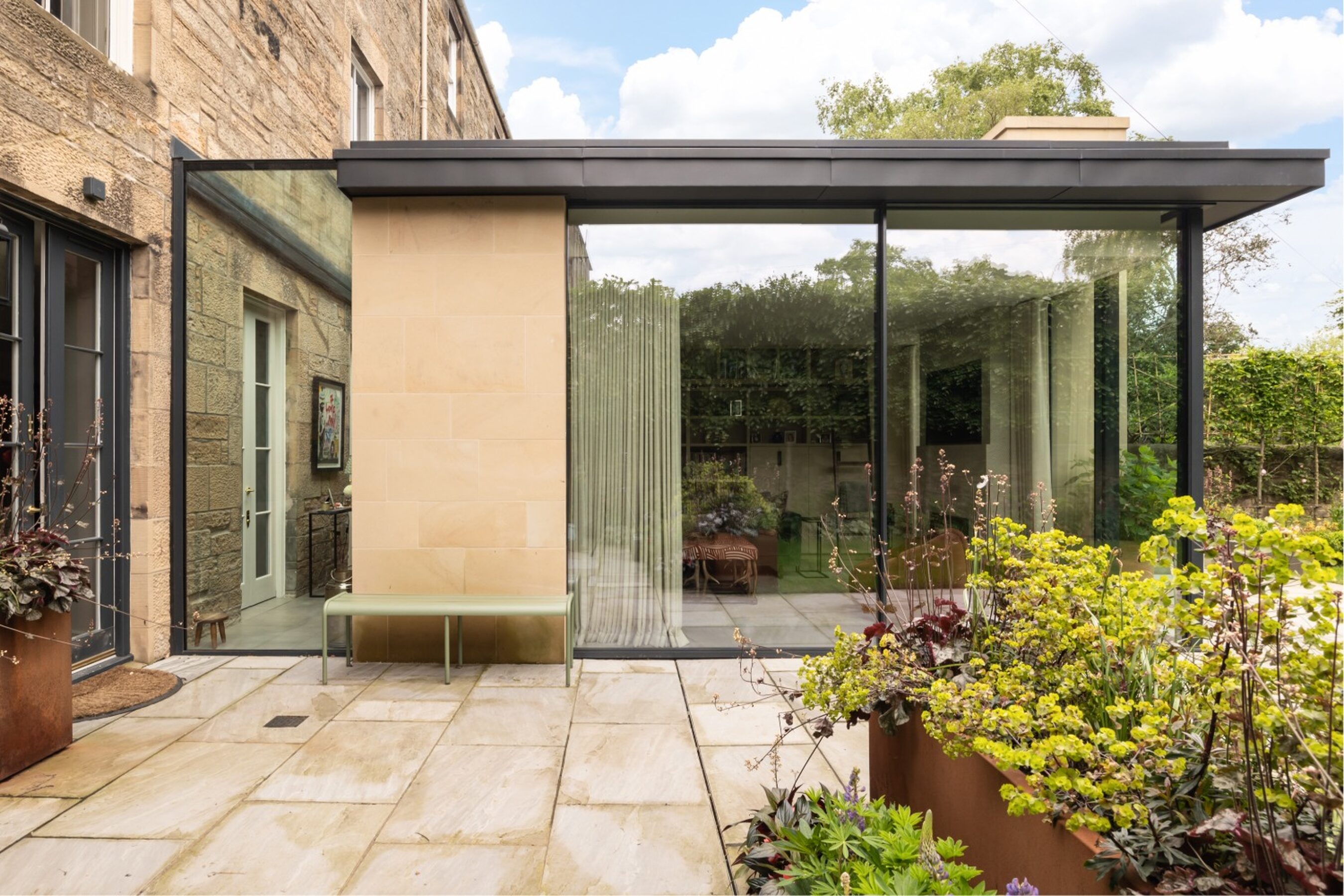 Garden Extension | Open Corner Sliding Doors in Edinburgh | Edinburgh City House