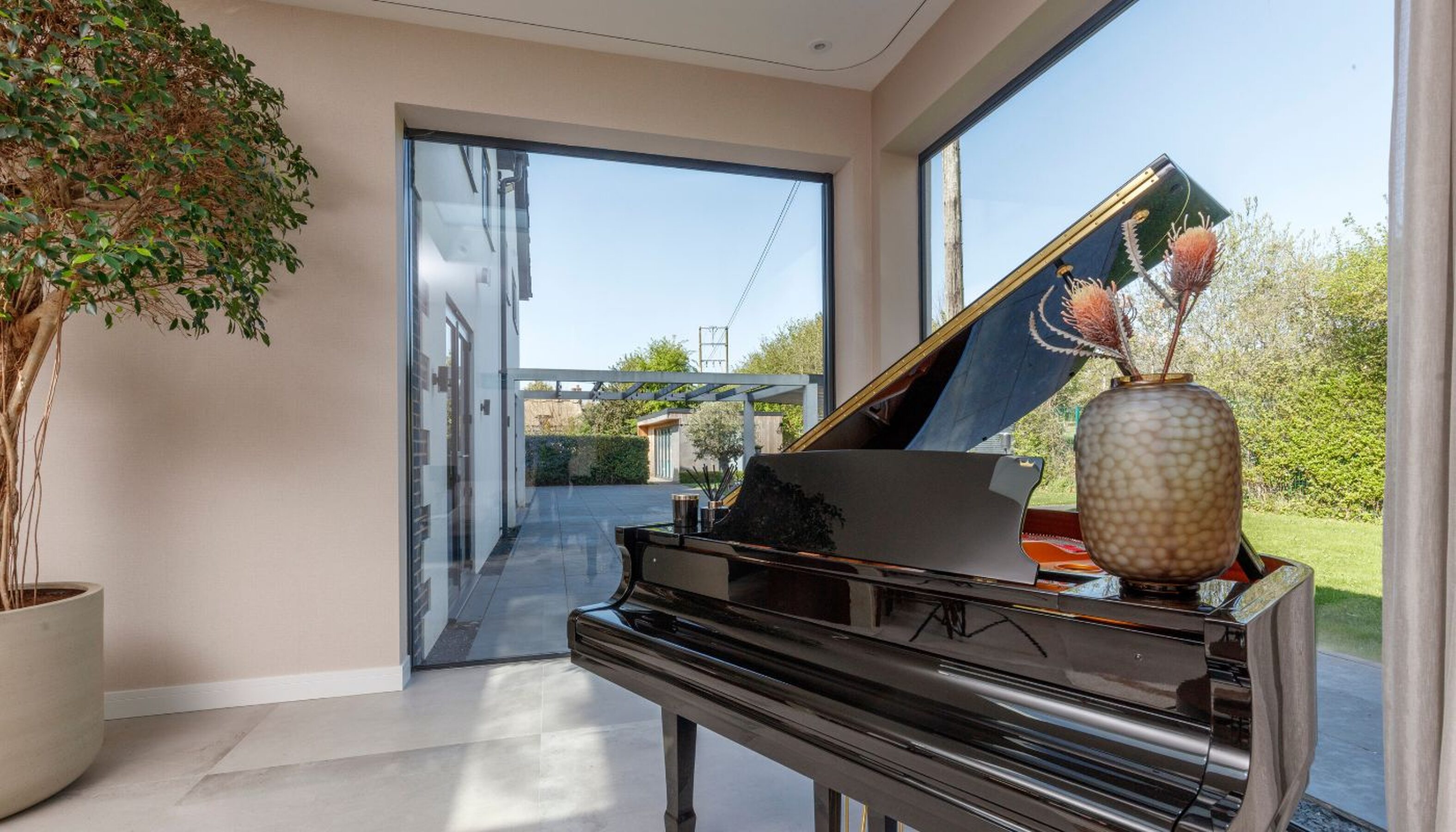 Slim sliding doors in Worcester - Brookfield - minimal windows